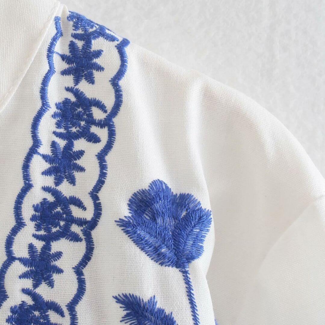 Camisa Feminina Flores do Outono