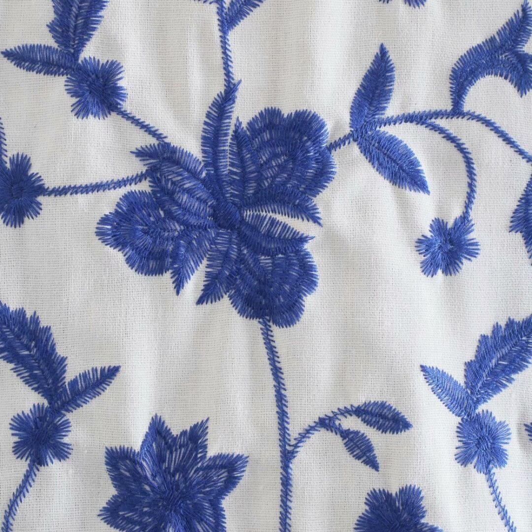 Camisa Feminina Flores do Outono