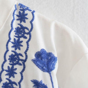 Camisa Feminina Flores do Outono